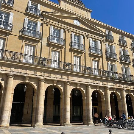 Lauramer Plaza Nueva Bilbao Exteriör bild